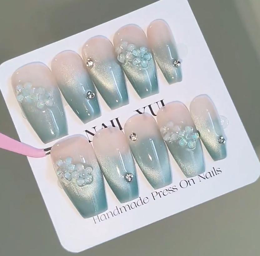 Handmade Mambo Mint Green Mint Blue Glitter Cat Eye 3D Flower Press On Nails Elegant Nails Cat Eye Nails Wedding Nails Spring Summer Nails