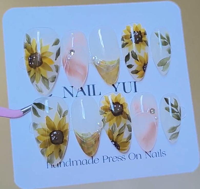 Handmade Hand Painting Watercolor Yellow Sunflower Flower Press On Nails Elegant Nails Spring Nails Summer Nails Wedding Nails