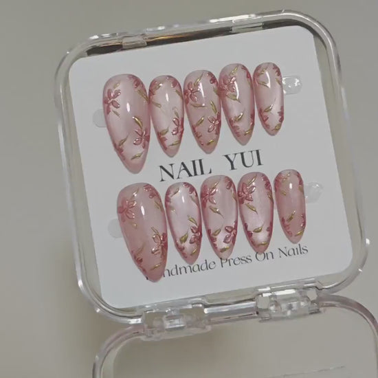Handmade Hand-Painted Pink Bloom Flower Glitter Cat Eye Press On Nails Elegant Wedding Bride Bloom Spring Chasing Light Cat Eye