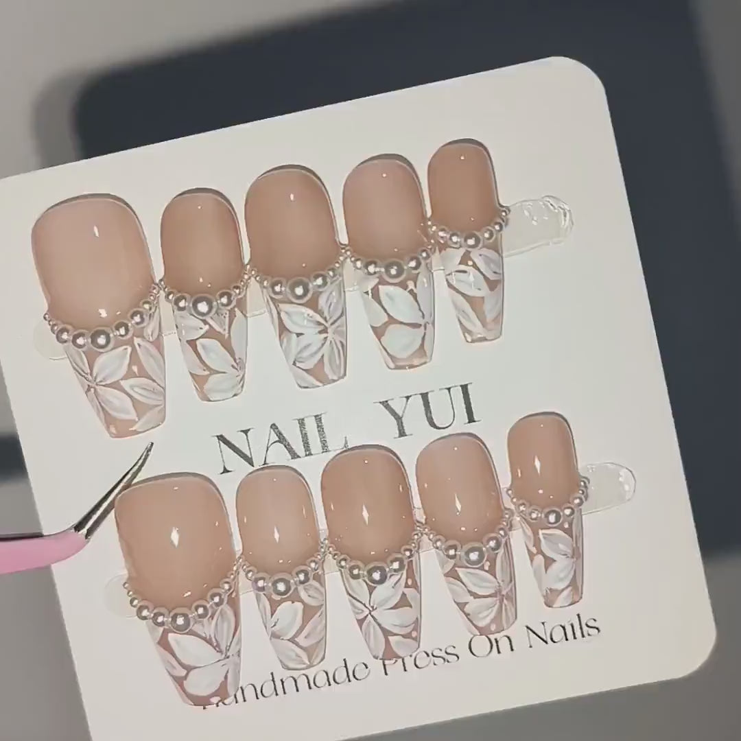 Handmade Hand-Painted White Flower Pearl French Bride Wedding Press On Nails Wedding Nails Flower Nails Hand-Painted Nails Bride Nails