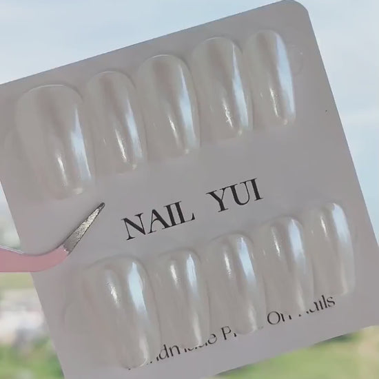 Handmade Pearl White Moonlight Aurora Glitter Press On Nails Glitter Nails Moonlight Nails Pearl White Nails Y2K Nails Acrylic Nails