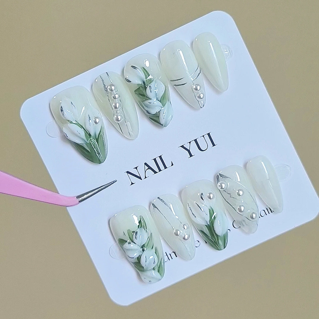 Handmade Painting Carving 3D White Bell Orchid Flower Press On Nails Bell Orchid Nails Painting Nails Spring Nails Flower Nails